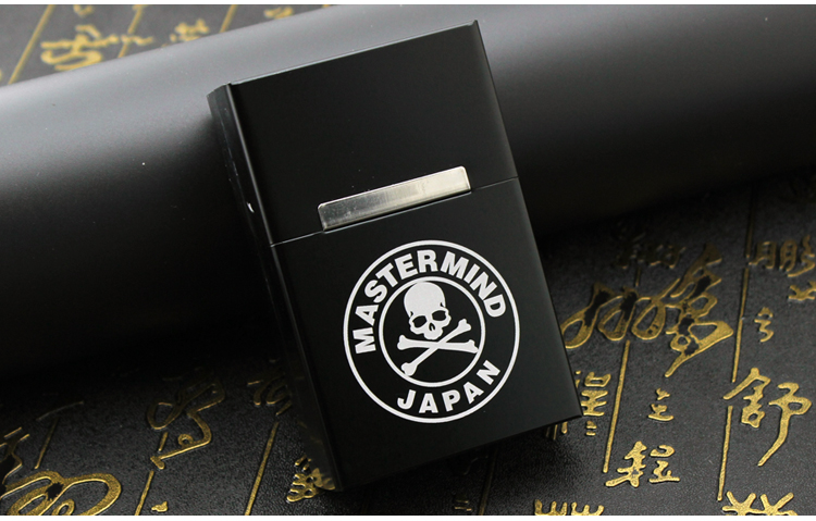 ブランドタバコの箱stussy