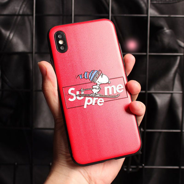 supreme＆SNOOPYコラボiphone xsケース