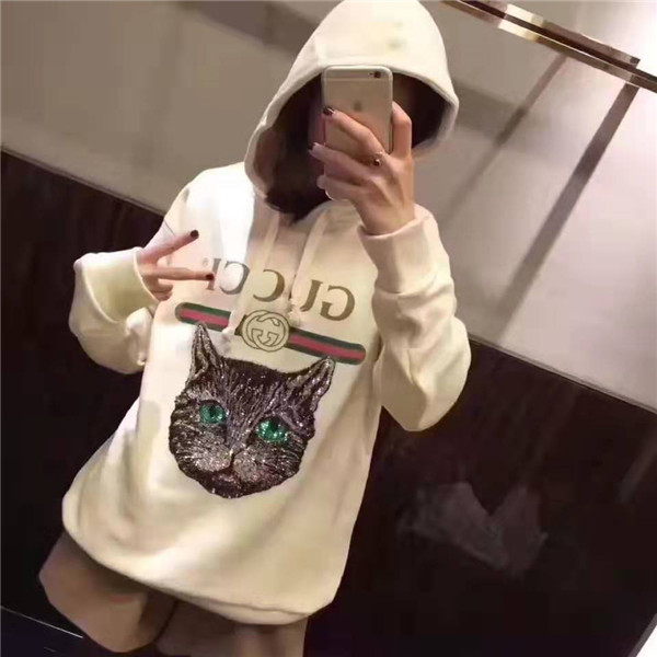 グッチ 秋冬パーカー フード付き gucci パーカー レディースメンズ ネコ柄 GUCCI プルオーバー ペア向け 猫柄 ブランド トレーナー  ねこ柄 普段着 トップス おしゃれ