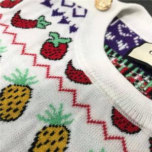 GUCCI グッチ 犬用 服 セーター XS イチゴ ストロベリー 柄 GUCCI グッチ 犬用 服 セーター XS イチゴ ストロベリー 柄