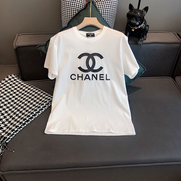 トップスCHANEL Tシャツ レディース