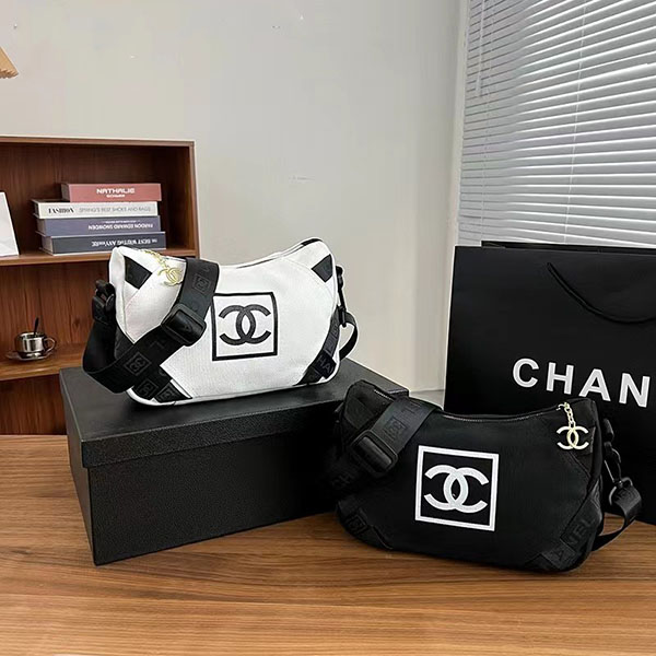 【お洒落でたっぷり収納♪】CHANEL★ショッピング バッグ シャネル コンパクト ショッピングバッグ chanel トートバッグ