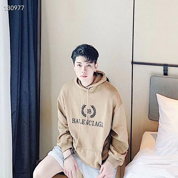バレンシアガ　スウェット　トレーナー　パーカー　フード　短丈　ユニセックス 中古・古着通販】BALENCIAGA (バレンシアガ) ユニティスポーツ